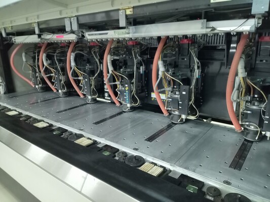 外形加工の加工機・測定器の画像を掲載しました。設備紹介よりご覧ください。